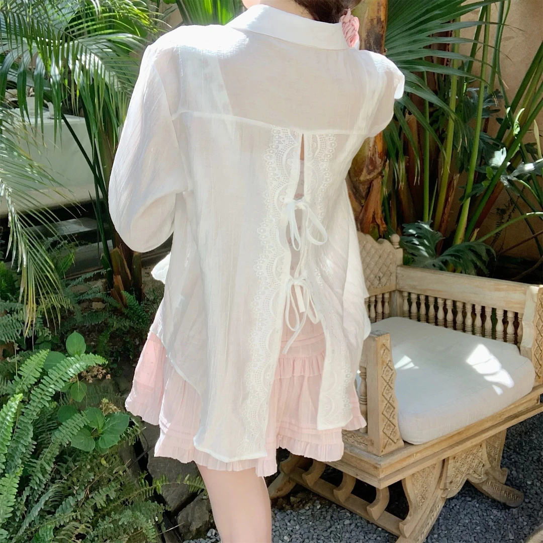 【秀宝女装】夏季宽松百搭后背蕾丝拼接防晒衬衫XB4388