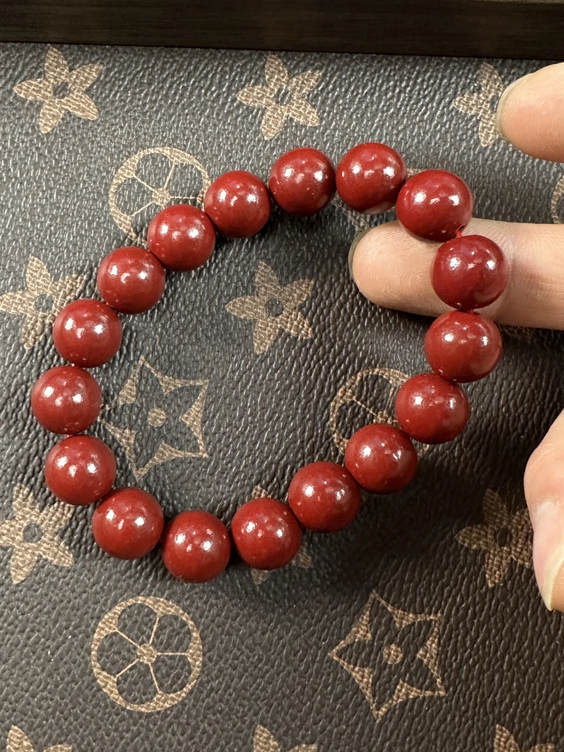 含辰砂工艺品{A61}含辰砂工艺品（卡12mm)