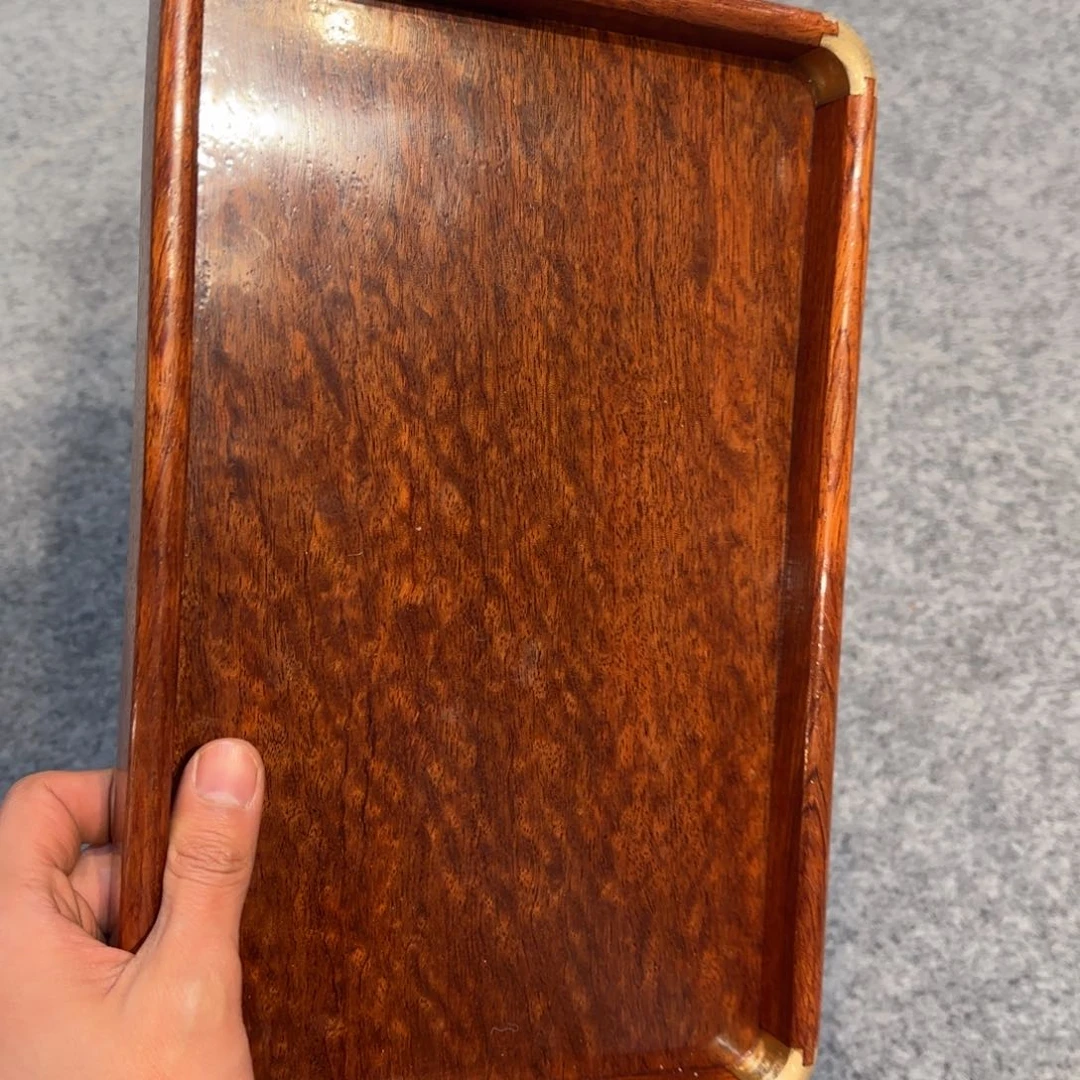 贡木………………………………………………