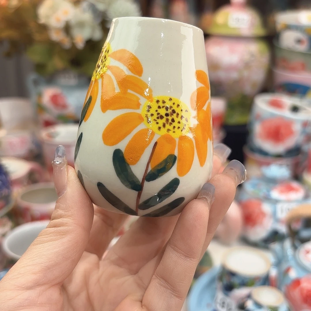 瓷片在这条街走到哪里就在那