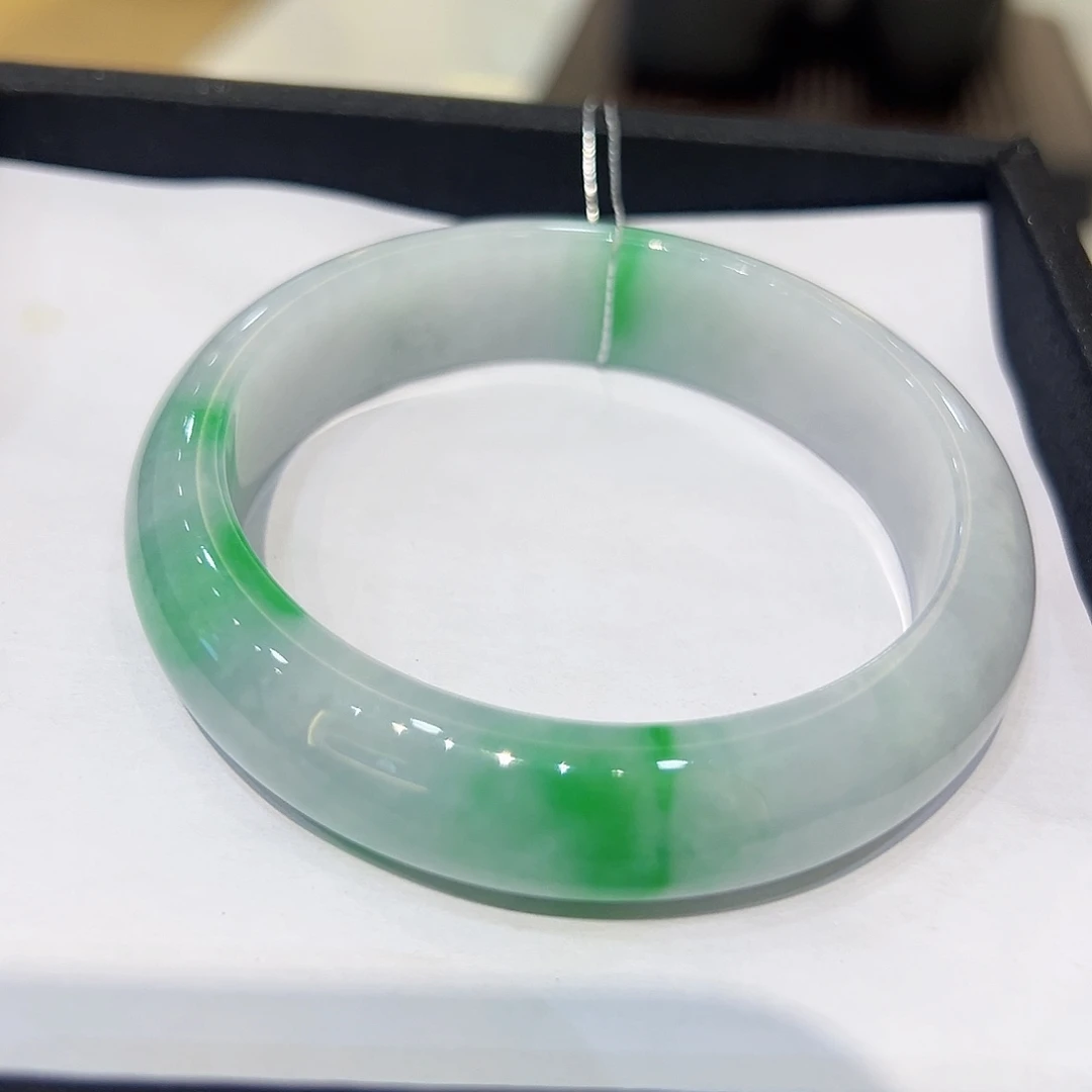 翡翠手镯未镶嵌翡翠玉镯900015