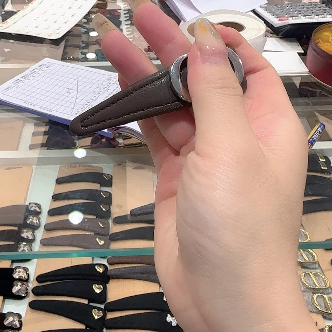 皮质非金属皮面拜拜