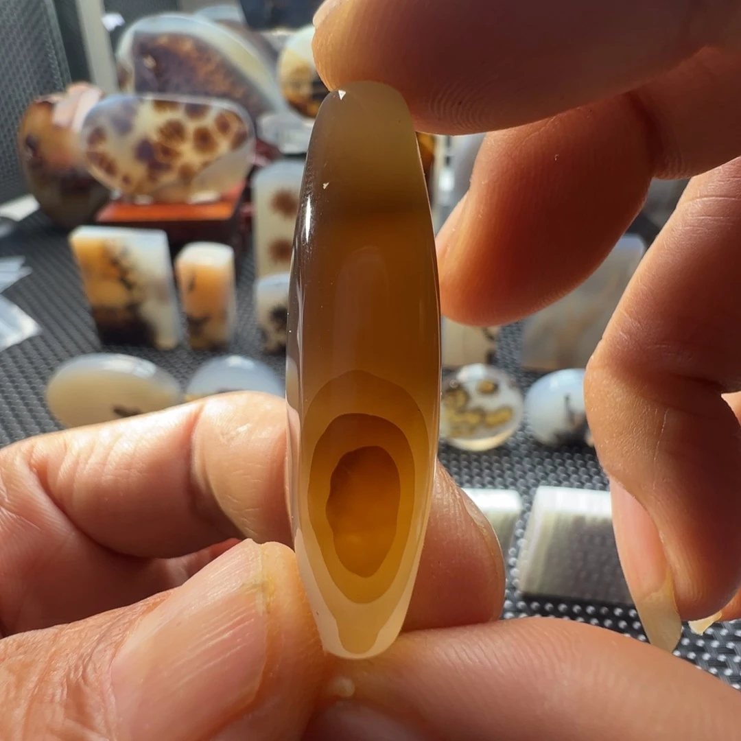 未镶嵌玛瑙/玉髓珠宝奇石