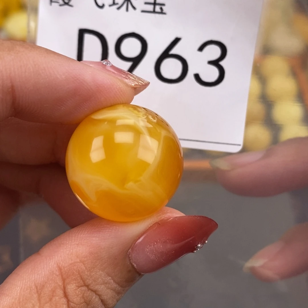 琥珀未镶嵌珠宝奇石22