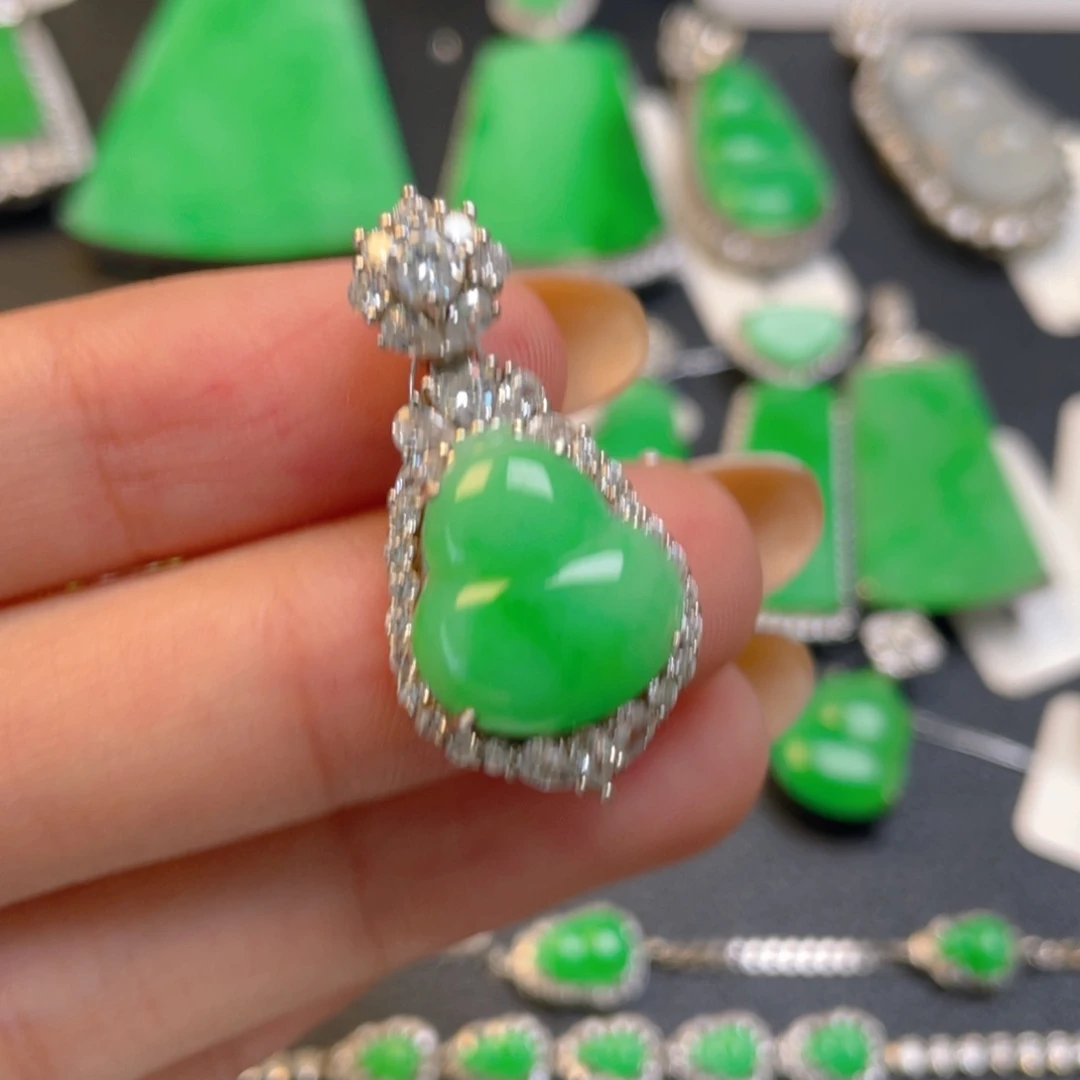 翡翠银S925镶嵌颈饰