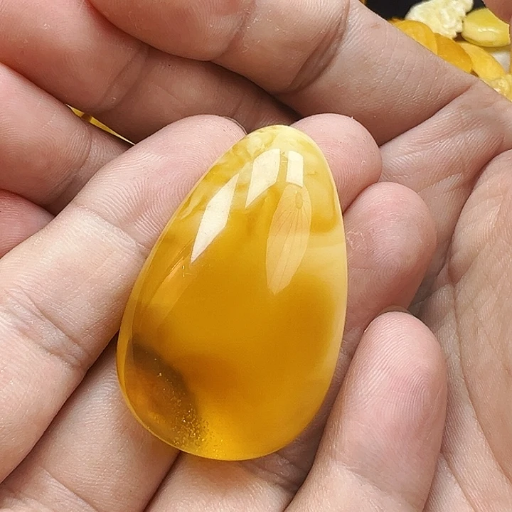 蜜蜡未镶嵌珠宝奇石蜜蜡吊坠17.5克