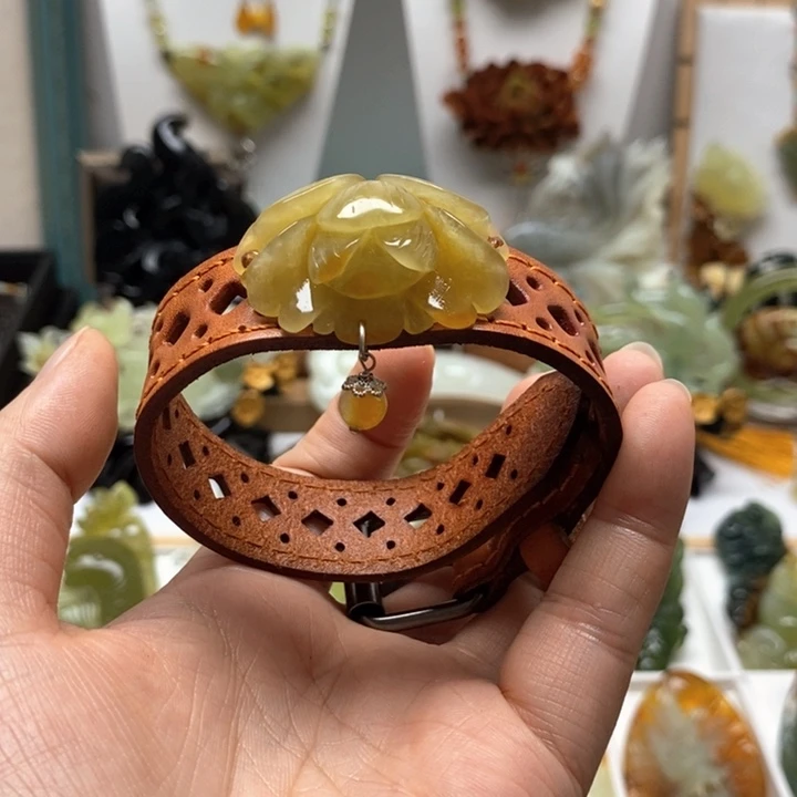 未镶嵌蛇纹石玉手牌