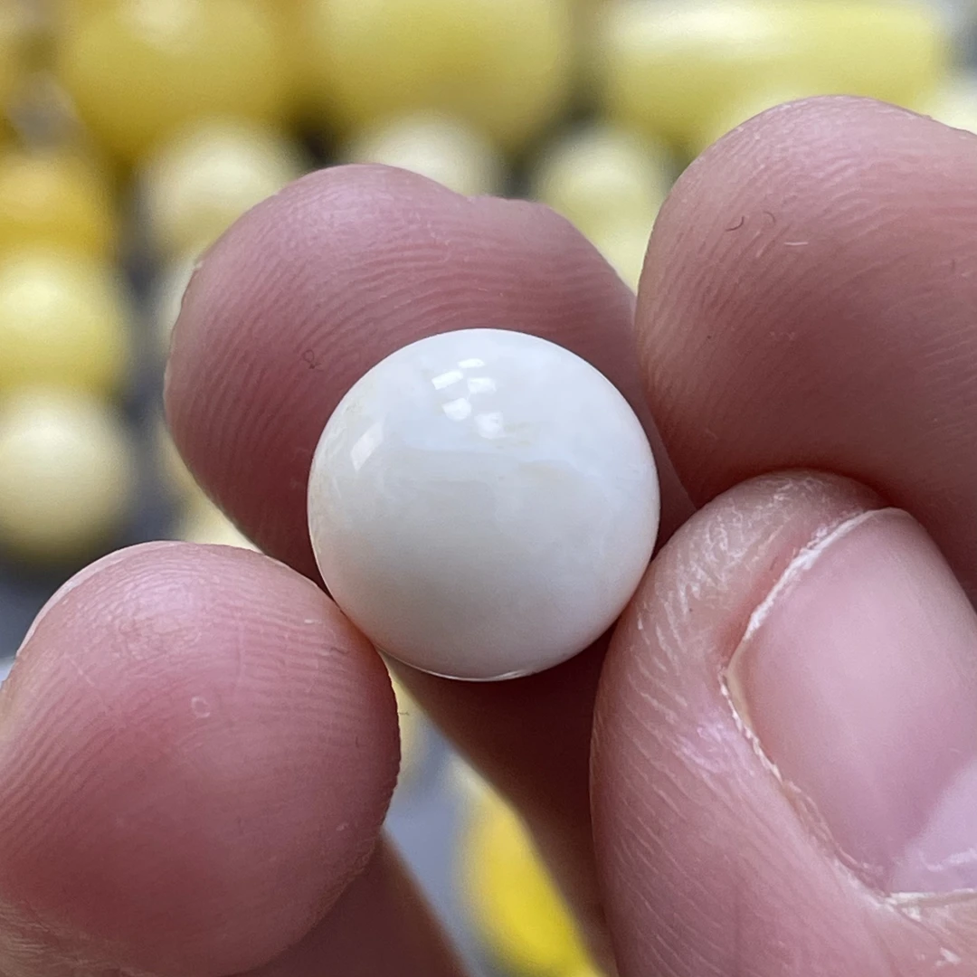 魔梵珠宝｜10.8mm俄料天然蜜蜡 瓷白妖花 瑕疵款式