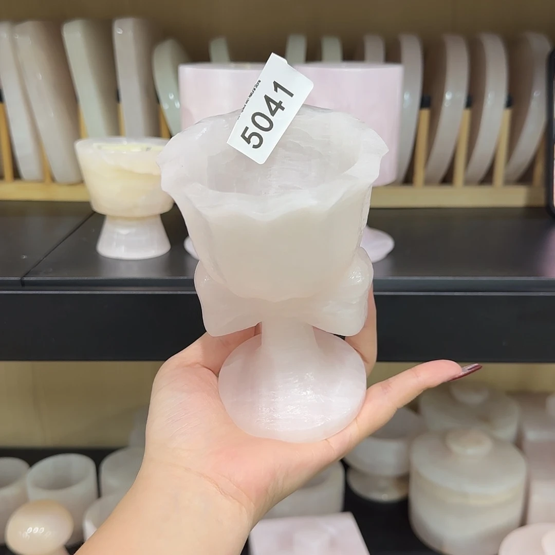 石材?****?5041粉玉蝴蝶结杯