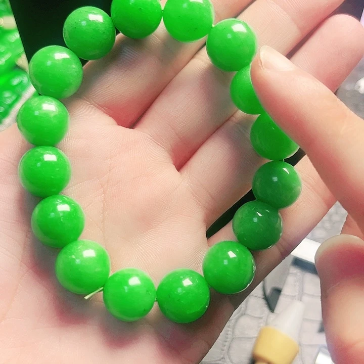 颈饰未镶嵌翡翠手串