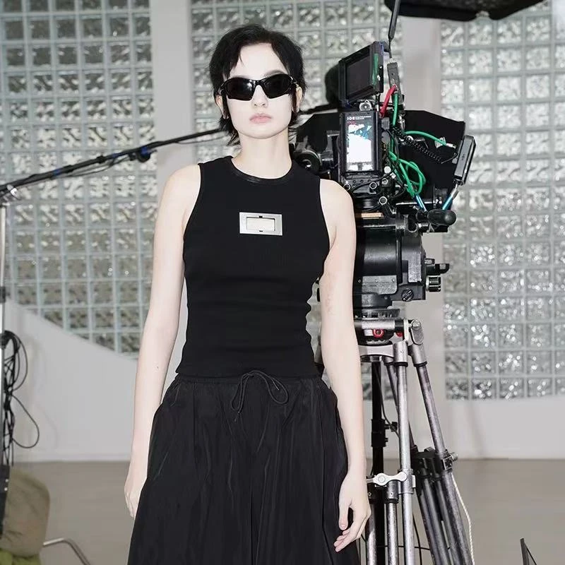 【ZS推荐】AKTK背心  先锋设计 金属镂空修身显瘦百搭打底背心女