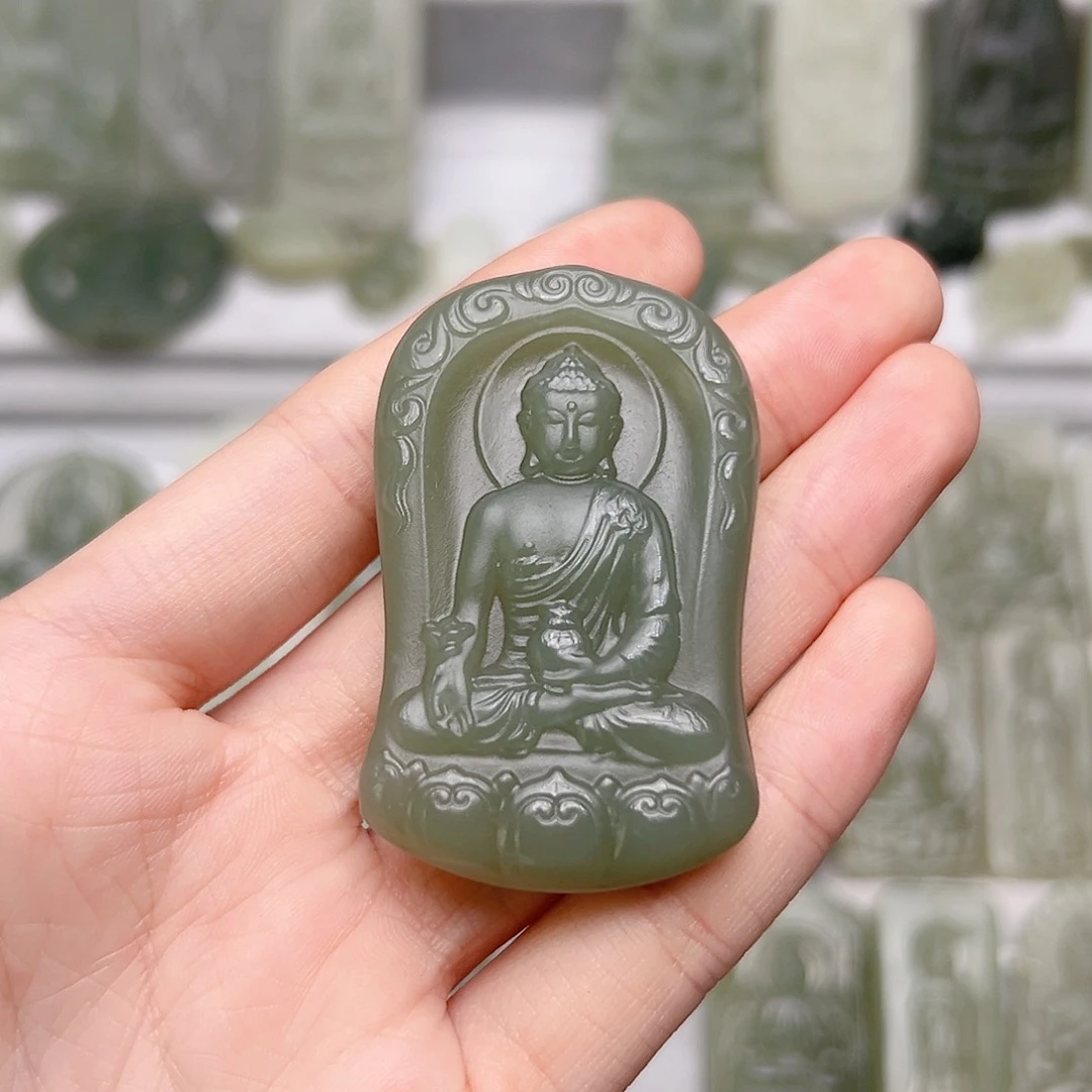和田玉未镶嵌颈饰药师佛