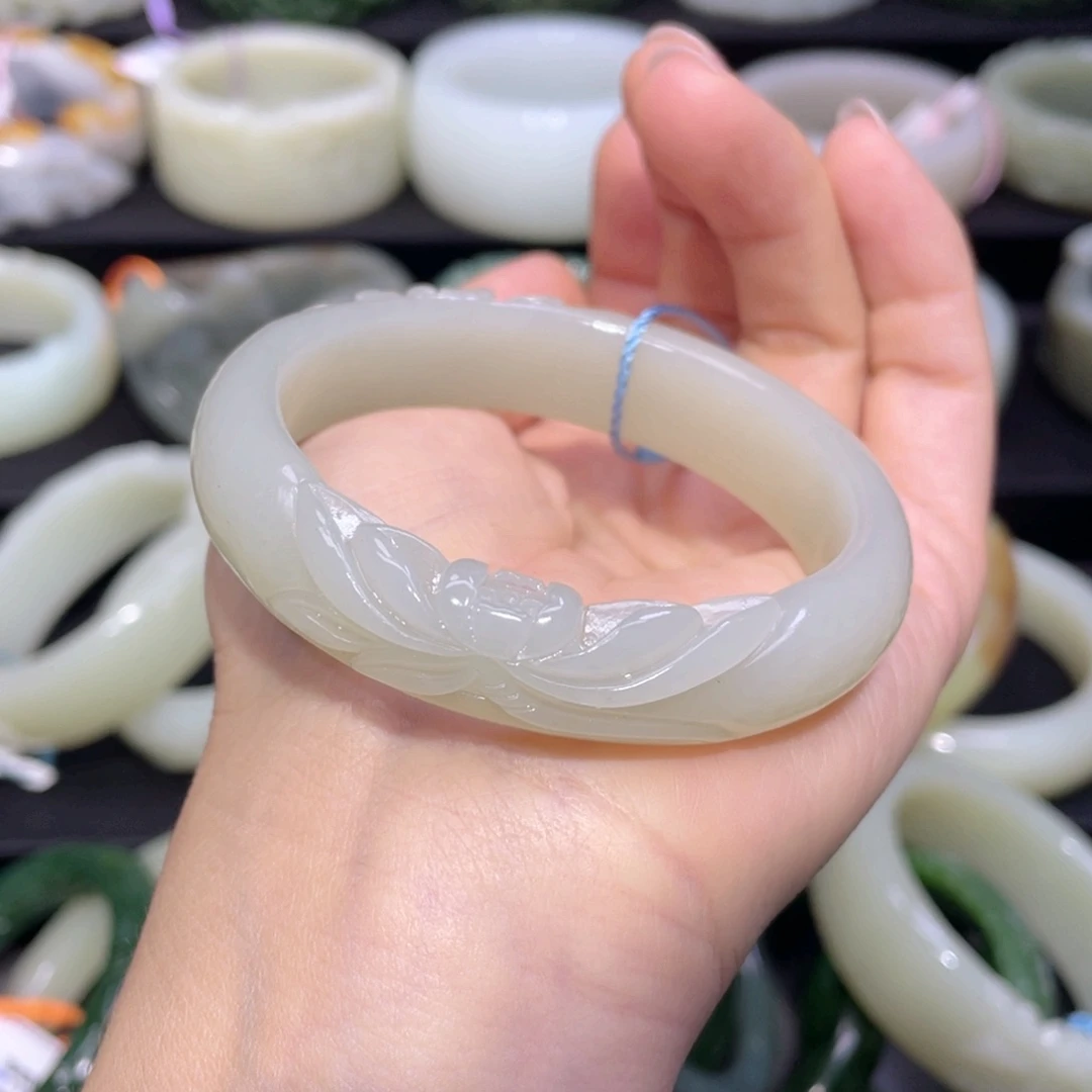 和田玉手镯未镶嵌64