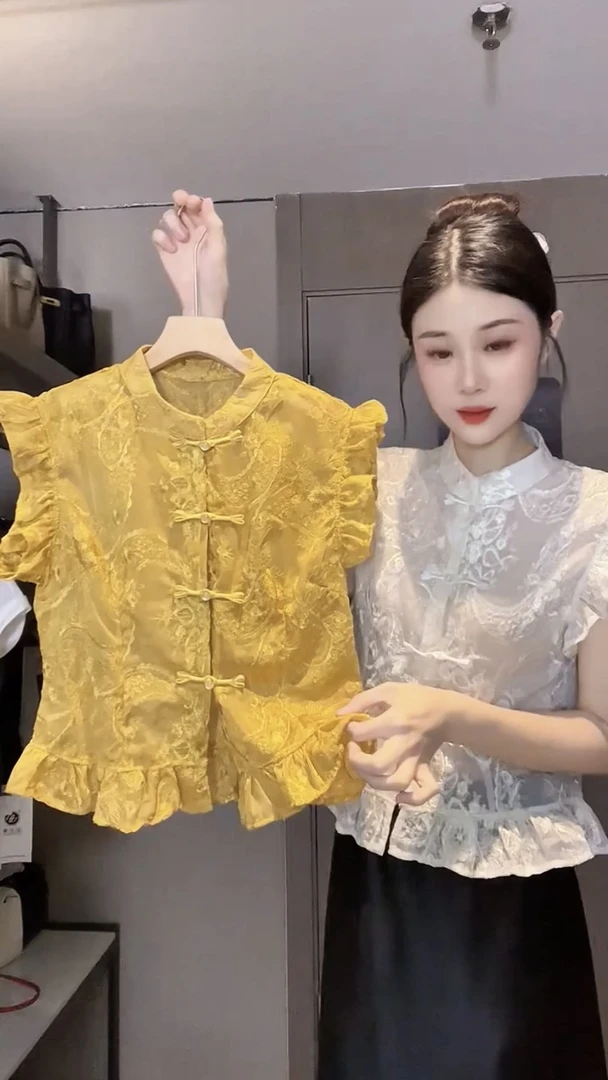 欧货夏季新款时尚国风新中式旗袍盘扣木耳边宽松飞飞袖蕾丝马甲女