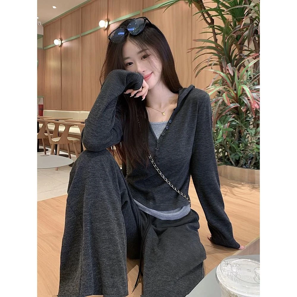 V领卫衣休闲套装女春秋阔腿拖地裤时尚洋气长袖慵懒两件套高级感