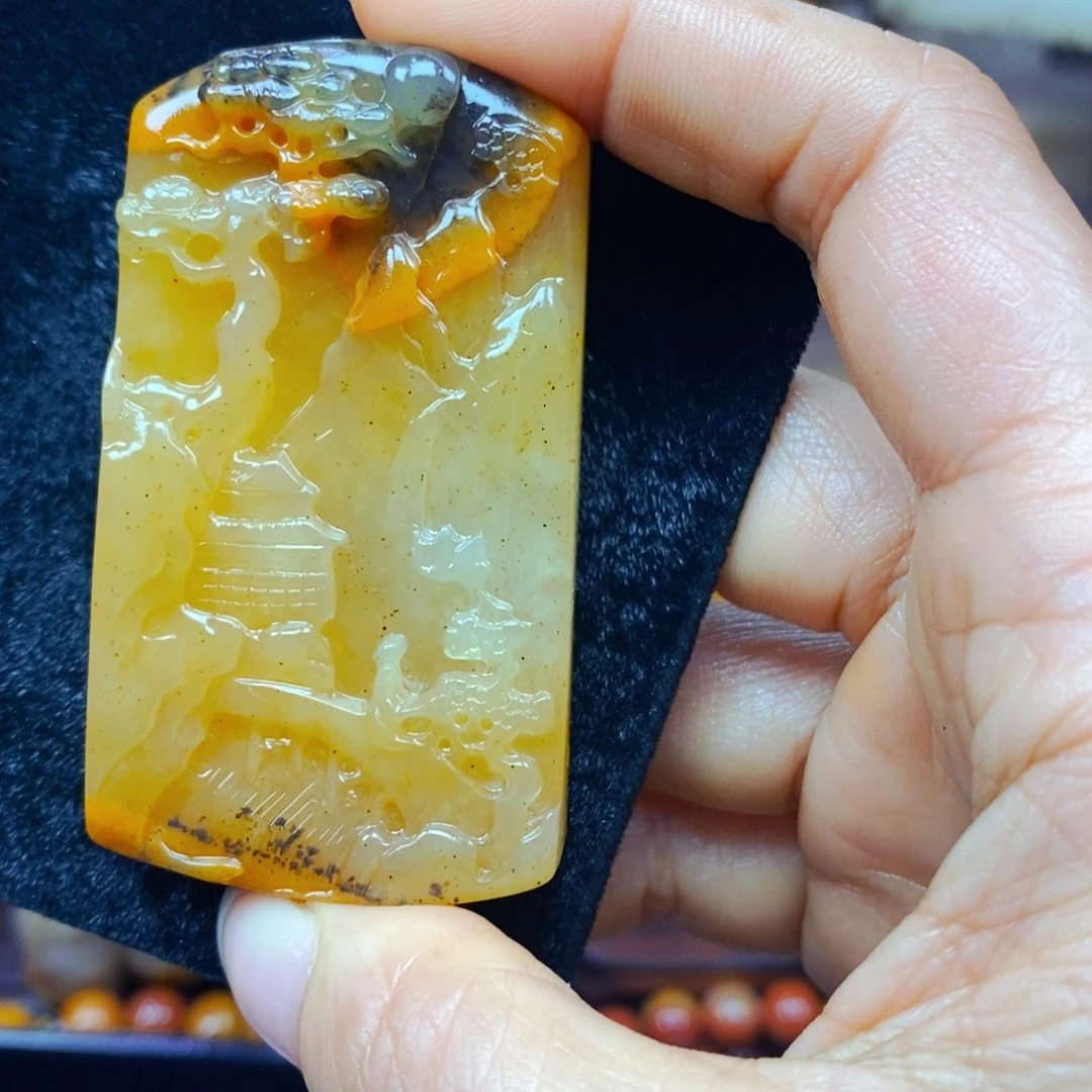 未镶嵌石英质玉（黄龙玉）吊坠(不含链)