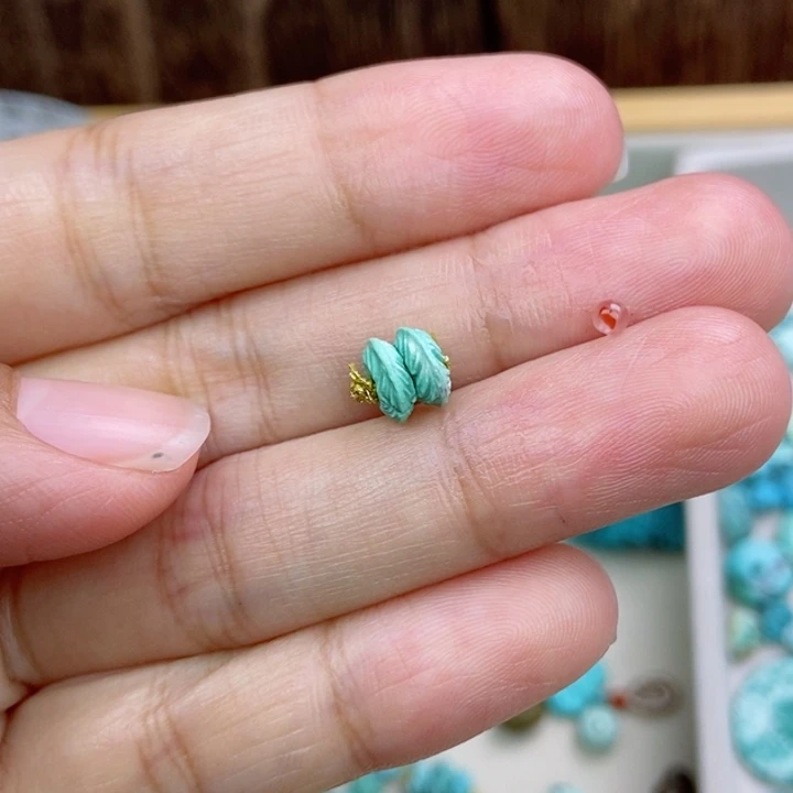 南红玛瑙未镶嵌珠宝奇石