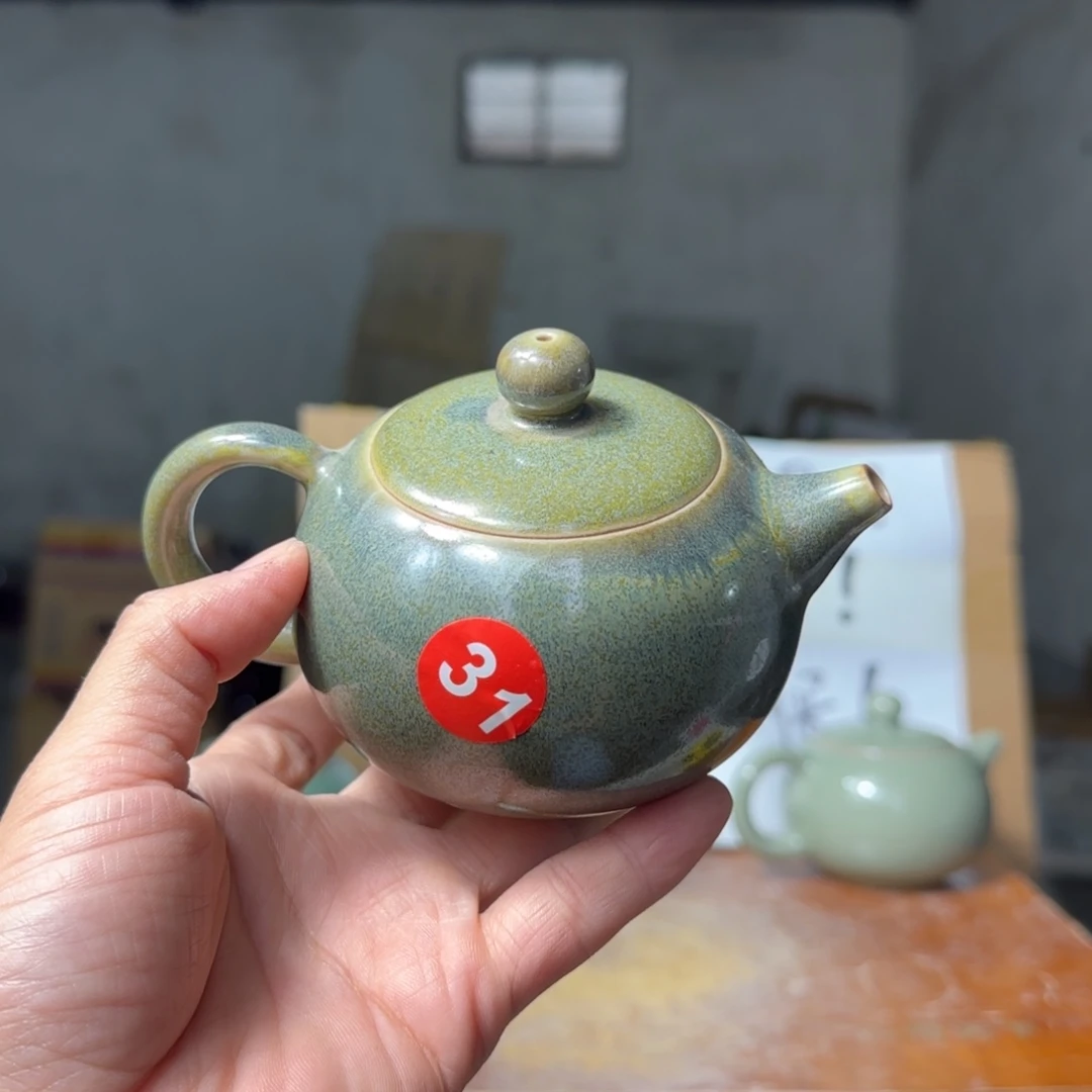 摆件郑家钧瓷摆件微瑕