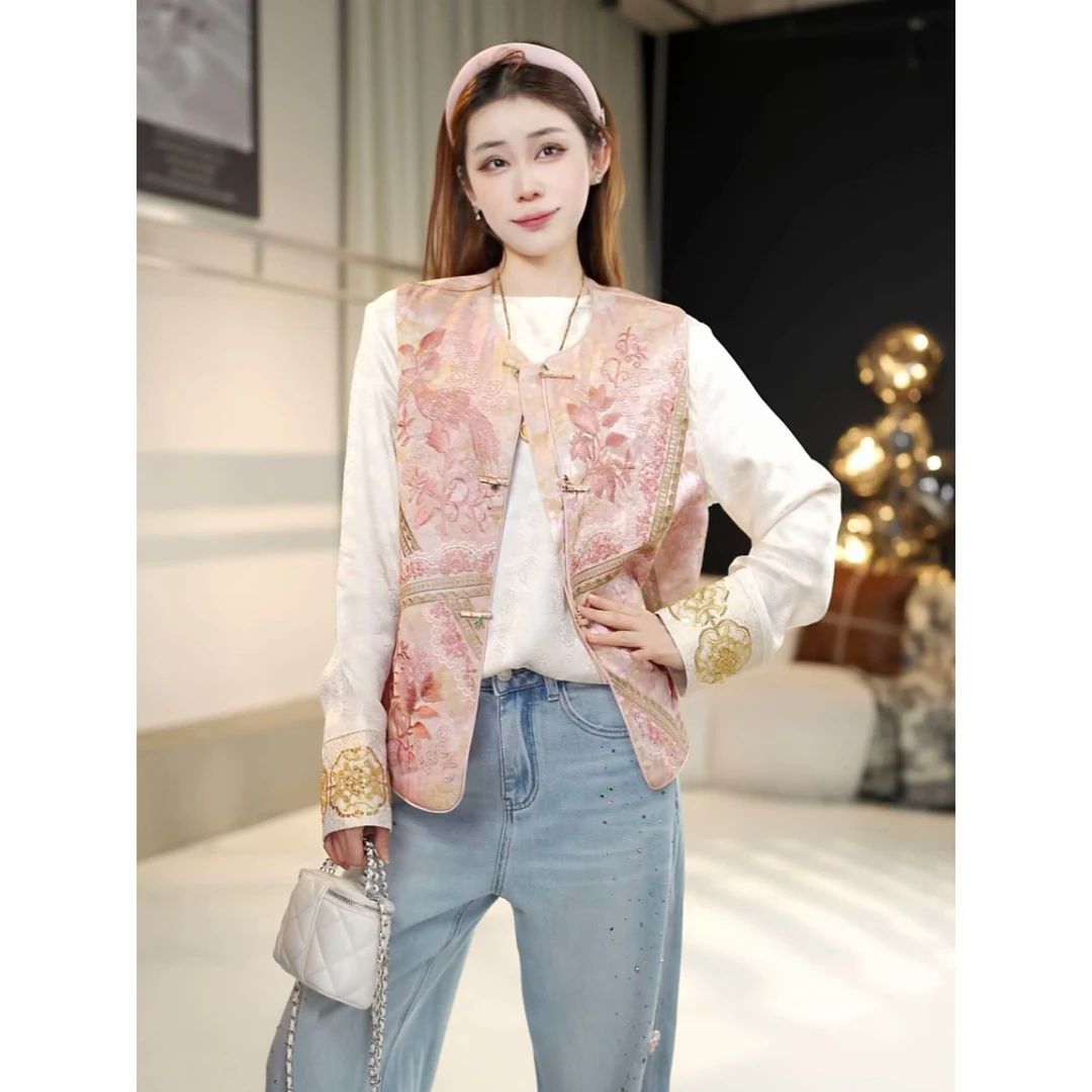 2026早春新中式国风刺绣马甲女圆领盘扣气质百搭坎肩背心马夹女装