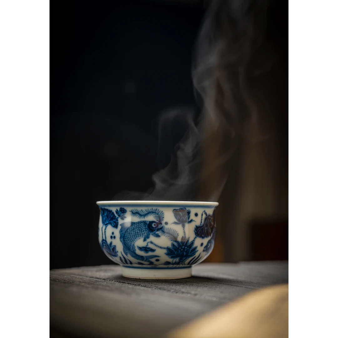 XJJ柴窑青花鱼藻纹炉士杯