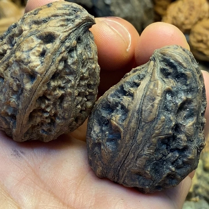 文玩核桃吊坠娜姐126