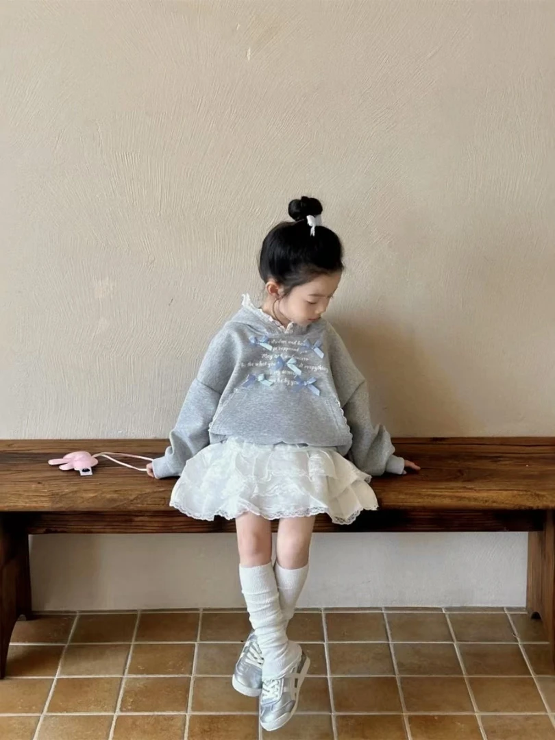韩系童装春秋季新款卫衣灰色蕾丝印花蝴蝶结花边套装女童两件套