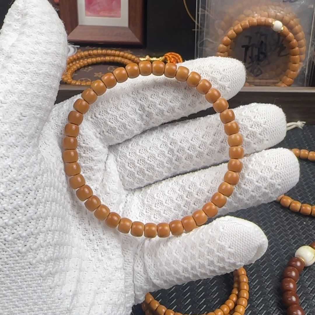 橄榄核吊坠小*峰6.0mm清水极限弧单圈