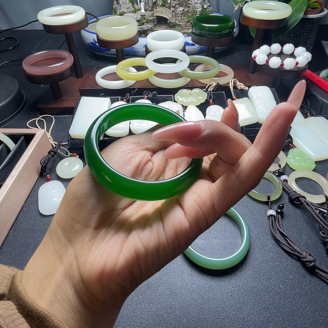 ᥫ***˔62➕圈口正装手镯辣菠菜