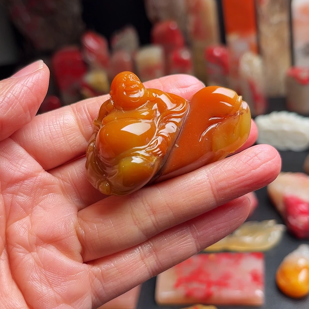 昌化石其他田黄手玩件