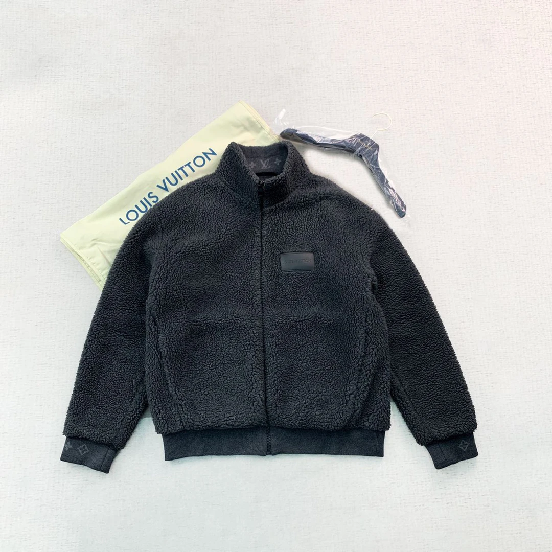 全新未使用 LV LOUIS VUITTON 字母提花抓绒外套xl码编码xb2644