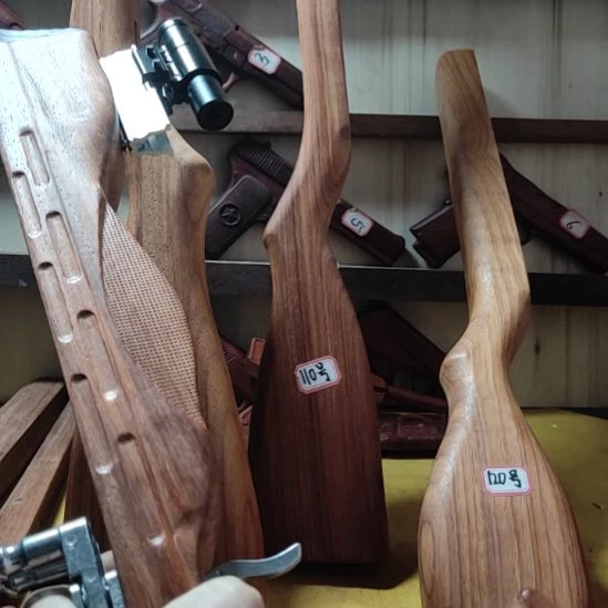 李****非洲紫檀（红花梨）