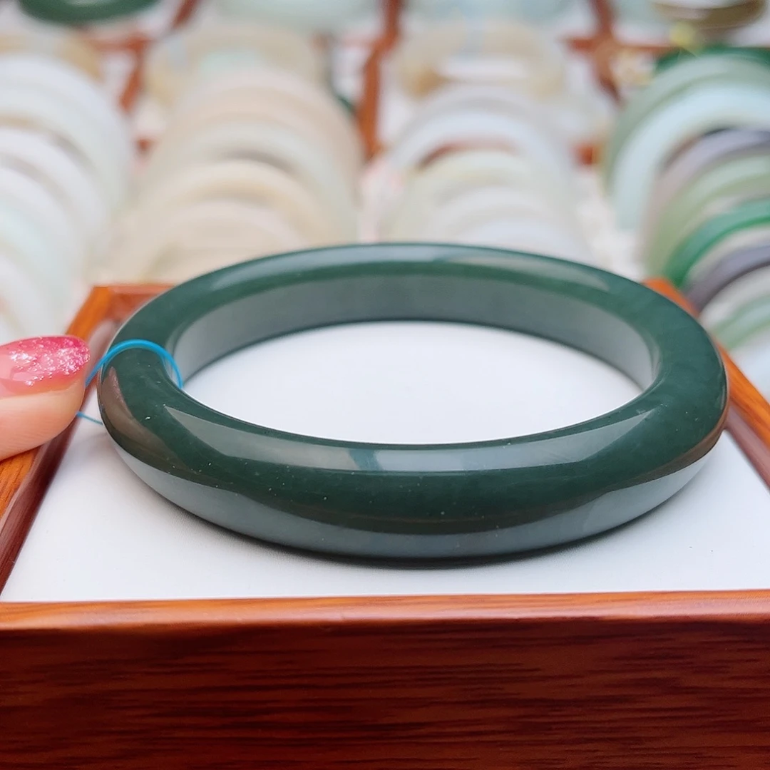 和田玉未镶嵌手镯65.1