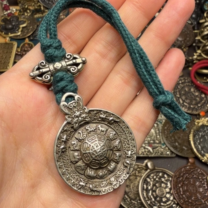 藏传文玩九宫如图