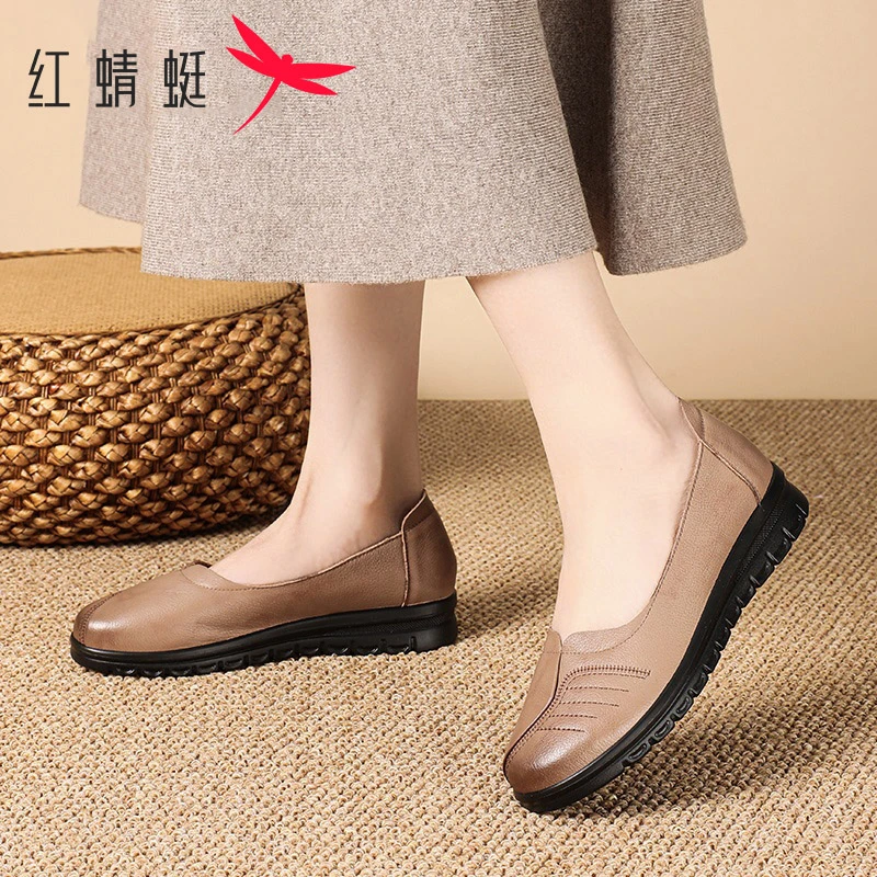 红蜻蜓妈妈鞋2025春季新款真皮女中老年人软底皮鞋舒适平底女鞋