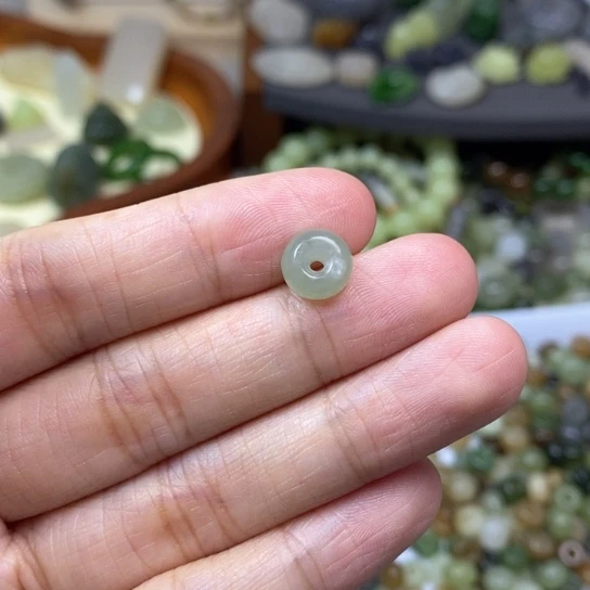 和田玉配件未镶嵌粥*尼