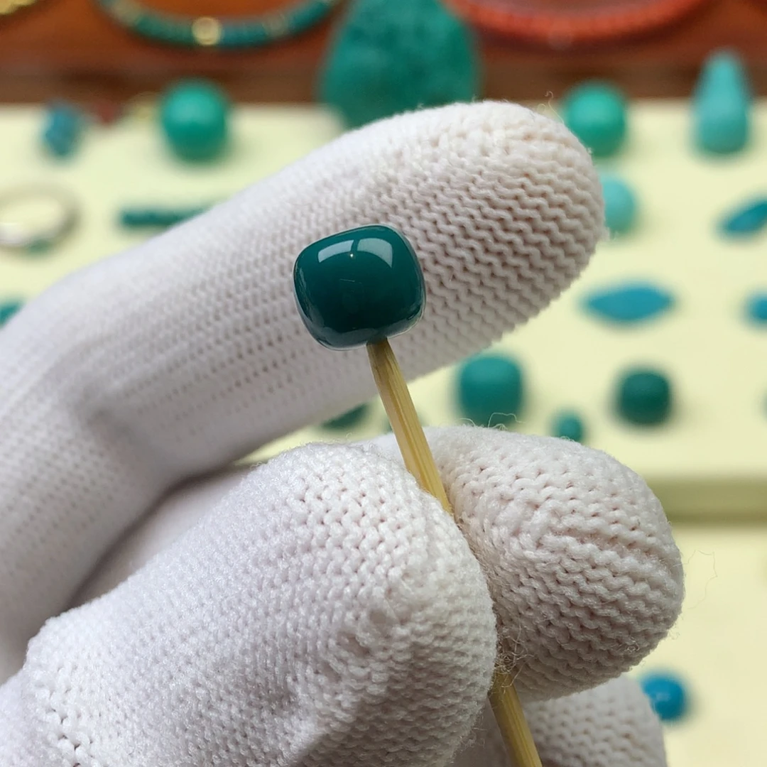 初***醒绿松石未镶嵌绿松石