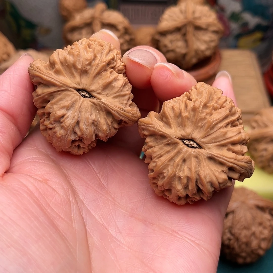 1***3文玩核桃把件南疆