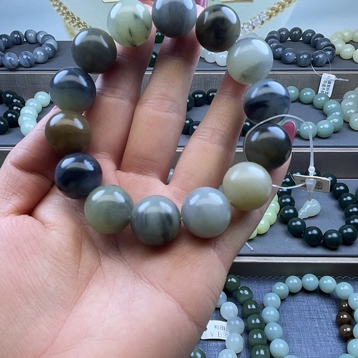 小***叉和田玉未镶嵌手链