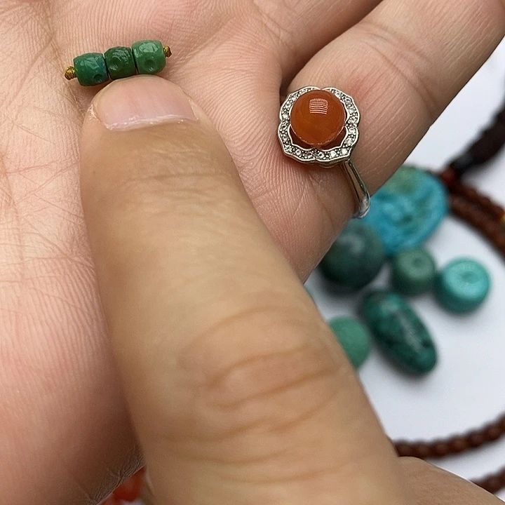 南红玛瑙未镶嵌珠宝奇石