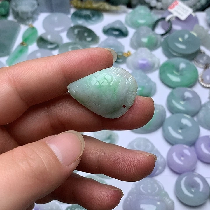 翡翠未镶嵌颈饰天然翡翠