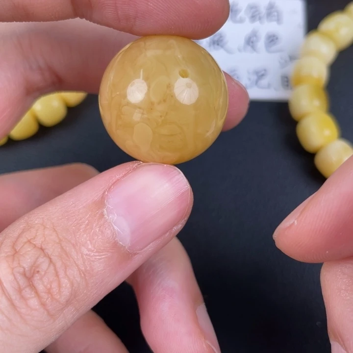 琥珀裸石未镶嵌天然22