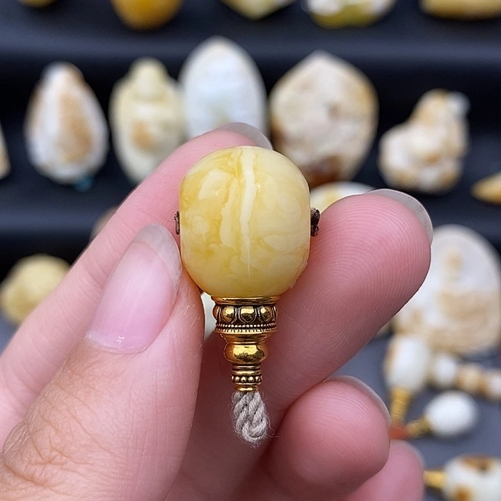 未镶嵌琥珀裸石14三通b738