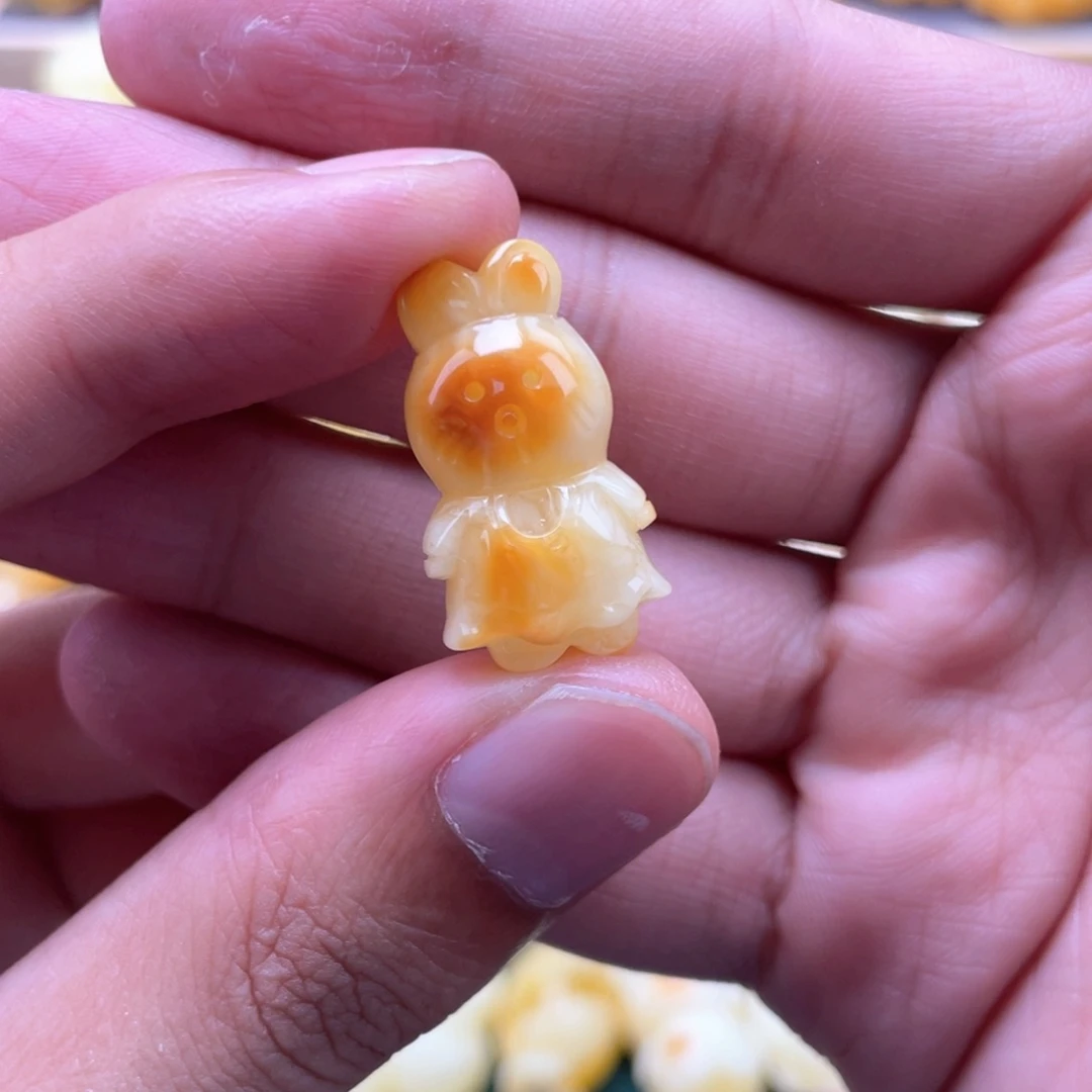 琥珀未镶嵌裸石蜜蜡