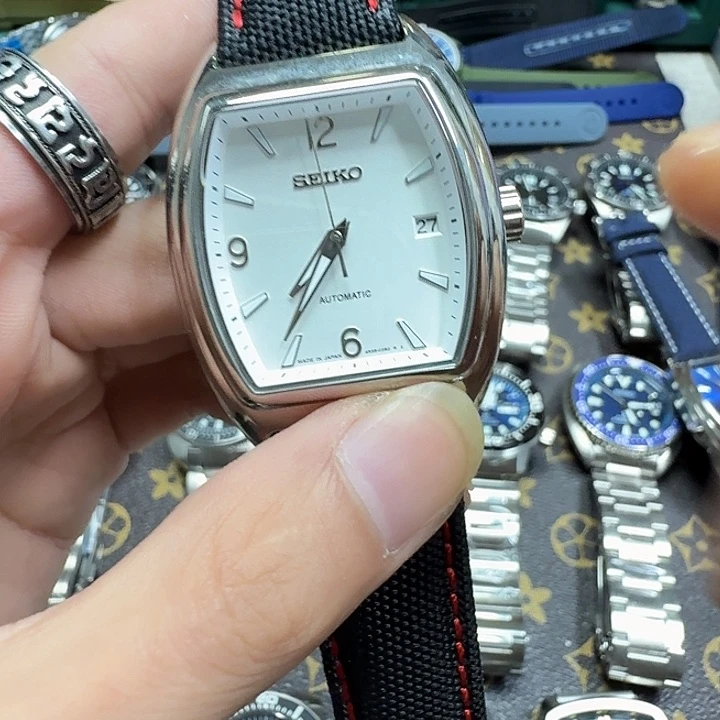 果***堂胶带孤品酒桶一个