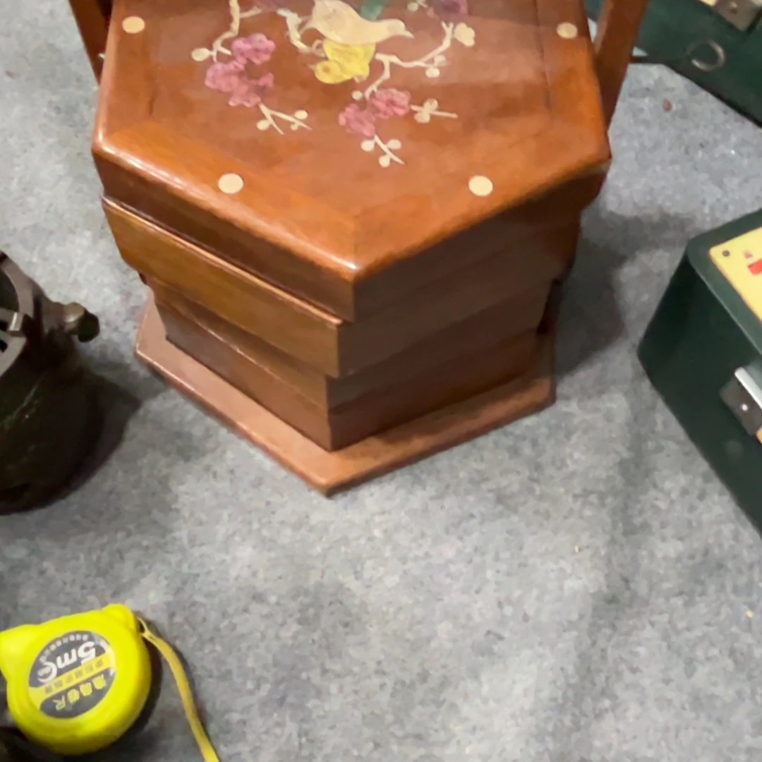 君***下木首饰10盒，一个完整全品的