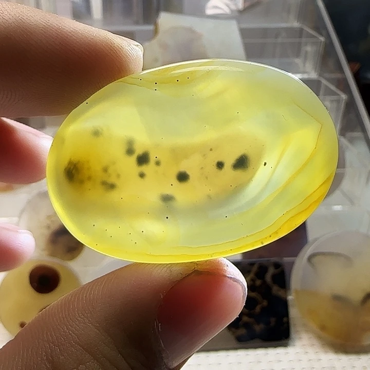 玛瑙/玉髓未镶嵌珠宝奇石