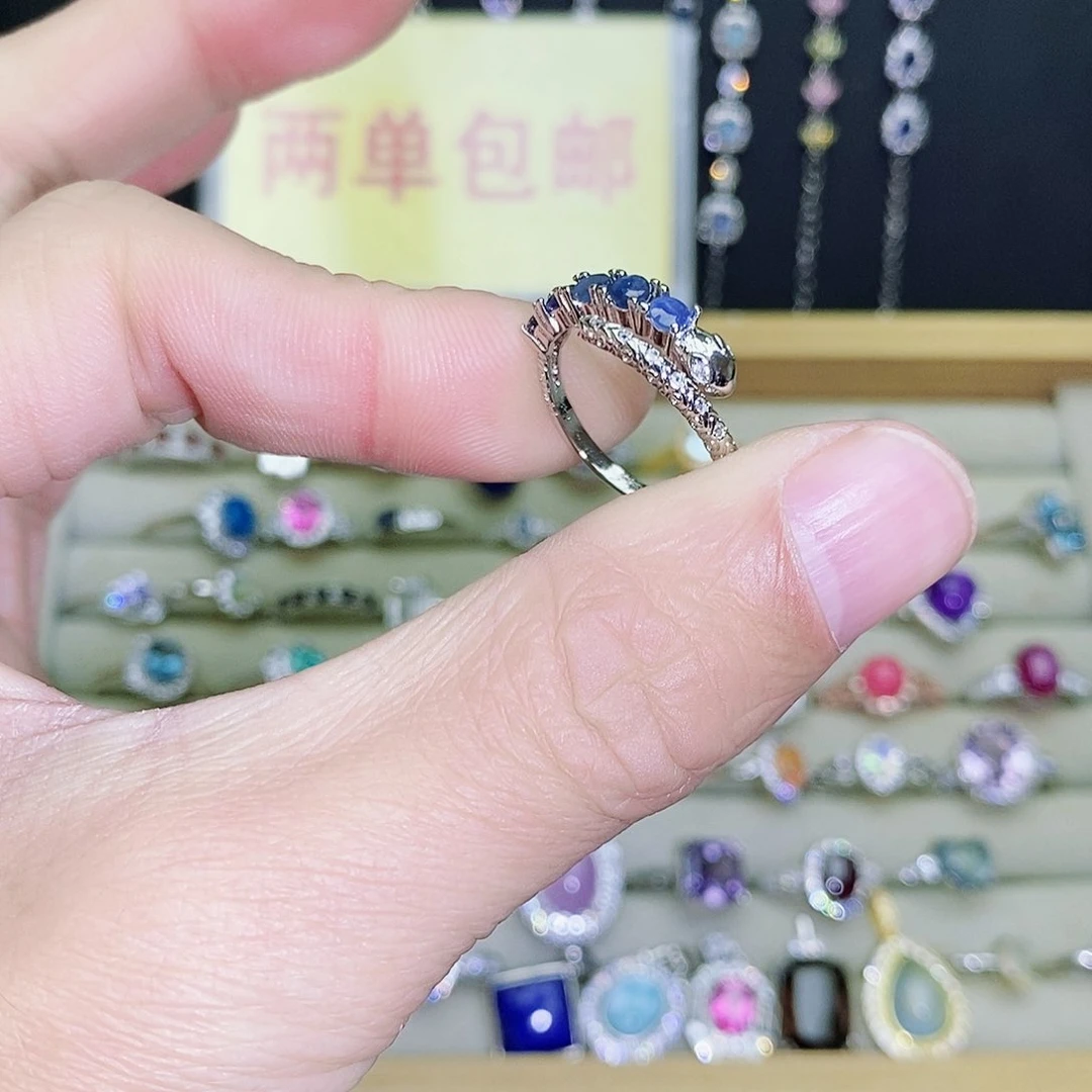 戒指蓝宝石未镶嵌