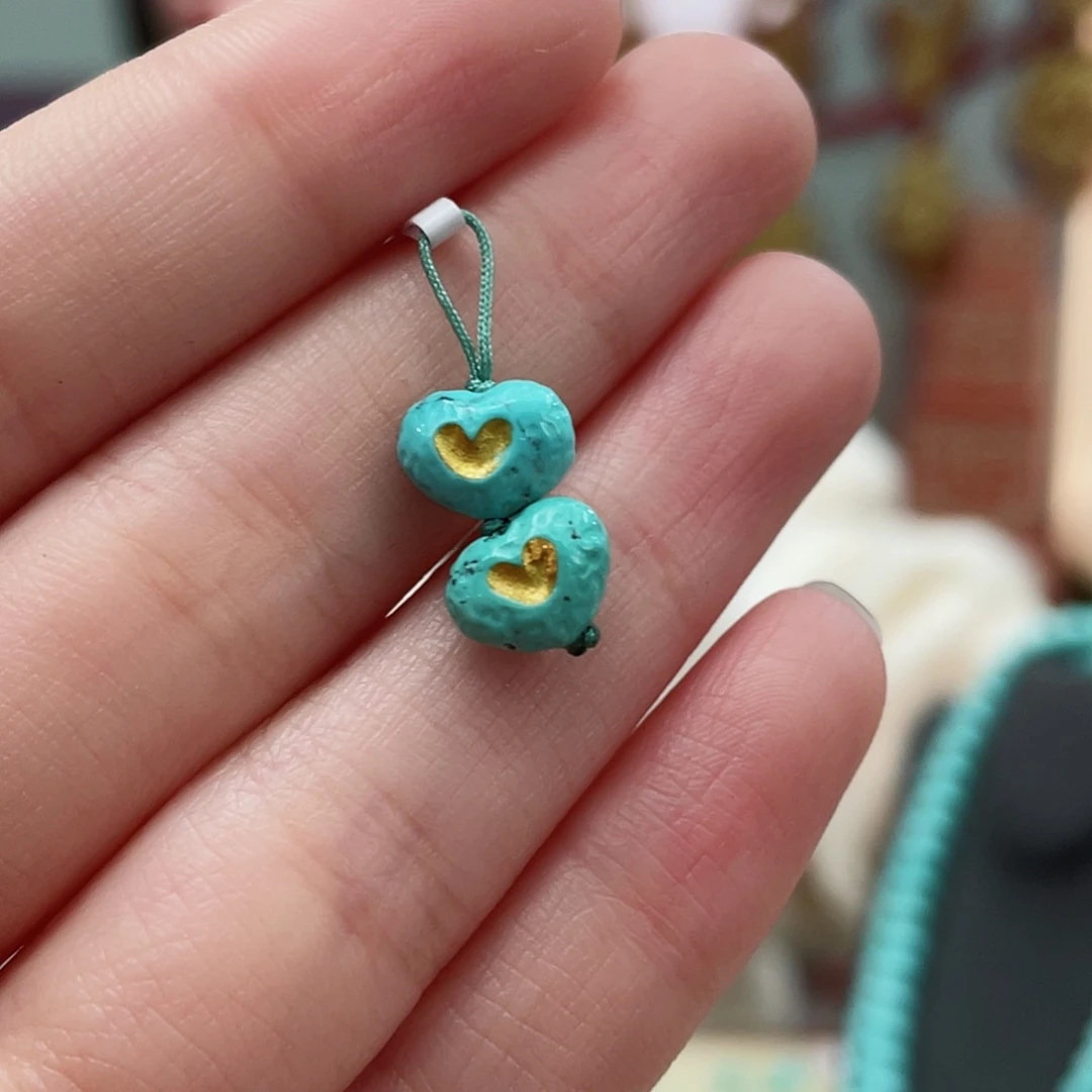 绿松石颈饰未镶嵌