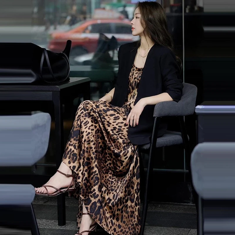 时尚套装西装防晒外套上衣夏季新款豹纹吊带裙轻奢高级感两件套女