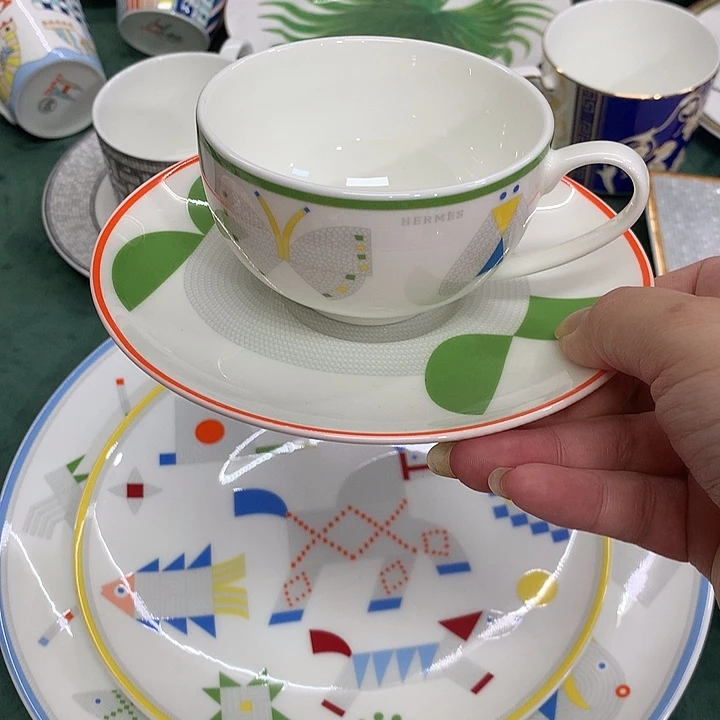 瓷片咖啡☕️？全套服务